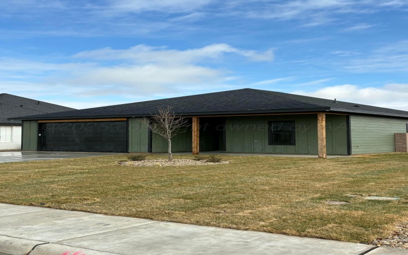 4106 MOSCATO Drive, Amarillo, TX 79124-1006, 3 Bedrooms Bedrooms, ,2 BathroomsBathrooms,Residential,For Sale,4106 MOSCATO Drive,0,25-9917