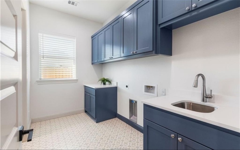 5102 Greenstone Way, Bryan, TX 77802, 3 Habitaciones Habitaciones , ,3 BañosBaños,Residential,En Venta,5102 Greenstone Way,0,25012718