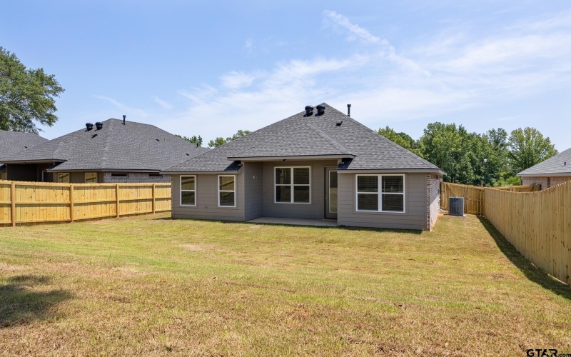 2249 Dogwood Park Blvd, Tyler, TX 75707, 3 Bedrooms Bedrooms, ,2 BathroomsBathrooms,Residential,For Sale,2249 Dogwood Park Blvd,0,25017417