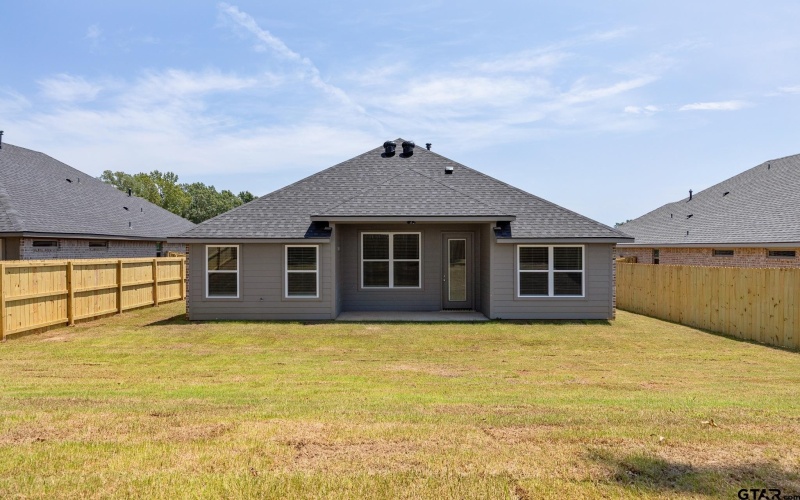 2249 Dogwood Park Blvd, Tyler, TX 75707, 3 Bedrooms Bedrooms, ,2 BathroomsBathrooms,Residential,For Sale,2249 Dogwood Park Blvd,0,25017417