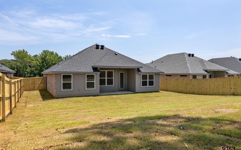 2249 Dogwood Park Blvd, Tyler, TX 75707, 3 Bedrooms Bedrooms, ,2 BathroomsBathrooms,Residential,For Sale,2249 Dogwood Park Blvd,0,25017417