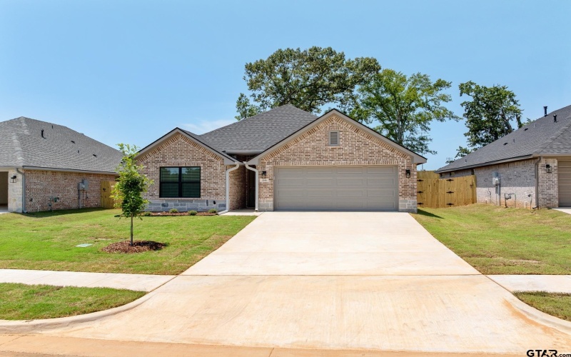 2249 Dogwood Park Blvd, Tyler, TX 75707, 3 Bedrooms Bedrooms, ,2 BathroomsBathrooms,Residential,For Sale,2249 Dogwood Park Blvd,0,25017417