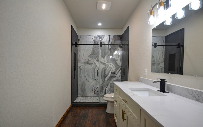 233 Old Oaks Path, Kerrville, TX 78028, 2 Bedrooms Bedrooms, ,2 BathroomsBathrooms,Residential,For Sale,233 Old Oaks Path,0,121013