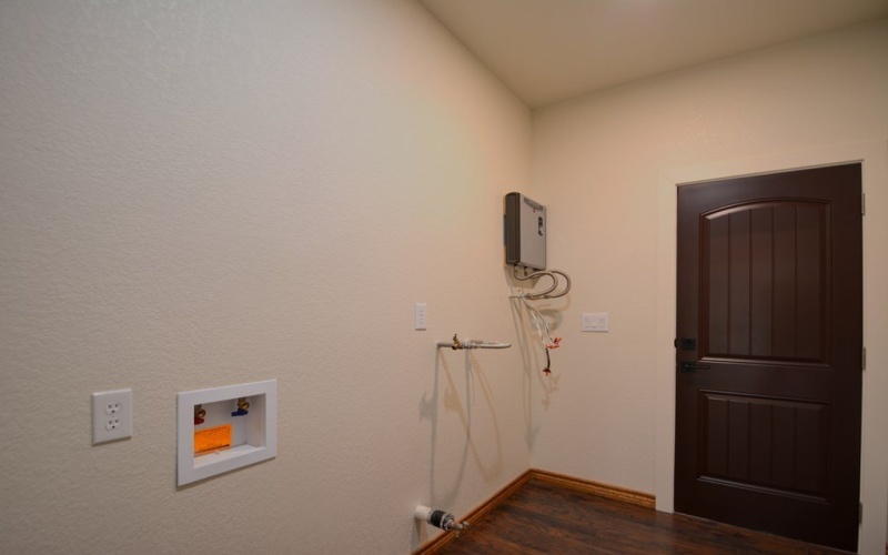 233 Old Oaks Path, Kerrville, TX 78028, 2 Bedrooms Bedrooms, ,2 BathroomsBathrooms,Residential,For Sale,233 Old Oaks Path,0,121013