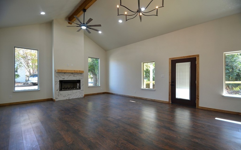 233 Old Oaks Path, Kerrville, TX 78028, 2 Bedrooms Bedrooms, ,2 BathroomsBathrooms,Residential,For Sale,233 Old Oaks Path,0,121013