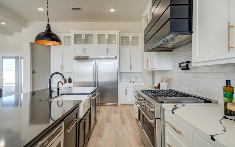 3902 148th Street, Lubbock, TX 79423, 5 Bedrooms Bedrooms, ,5 BathroomsBathrooms,Residential,For Sale,3902 148th Street,0,202555374