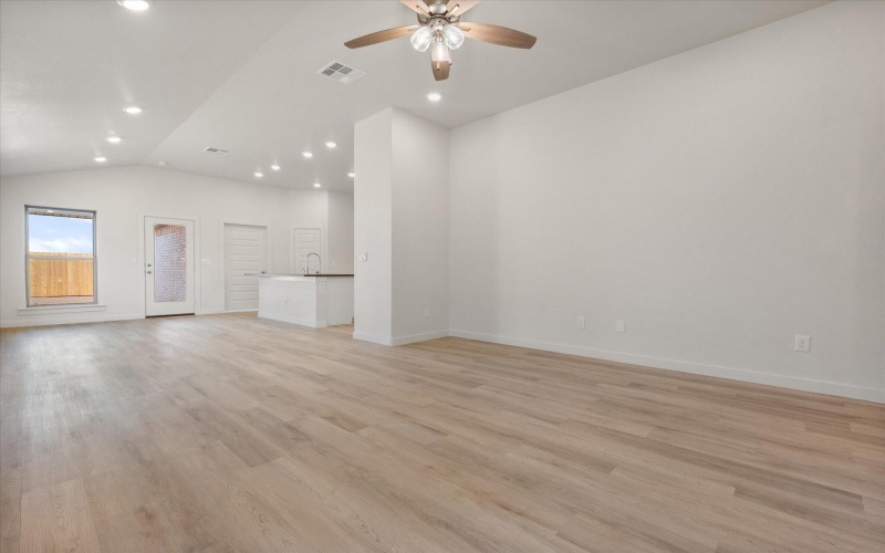 3118 138th Place, Lubbock, TX 79423, 4 Bedrooms Bedrooms, ,2 BathroomsBathrooms,Residential,For Sale,3118 138th Place,0,202563810