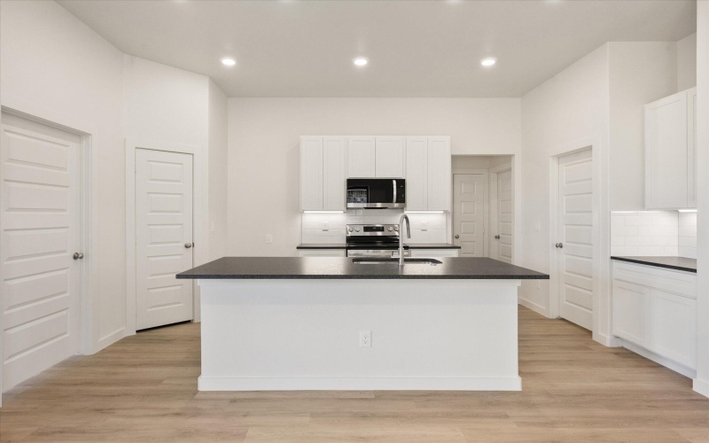 3118 138th Place, Lubbock, TX 79423, 4 Bedrooms Bedrooms, ,2 BathroomsBathrooms,Residential,For Sale,3118 138th Place,0,202563810