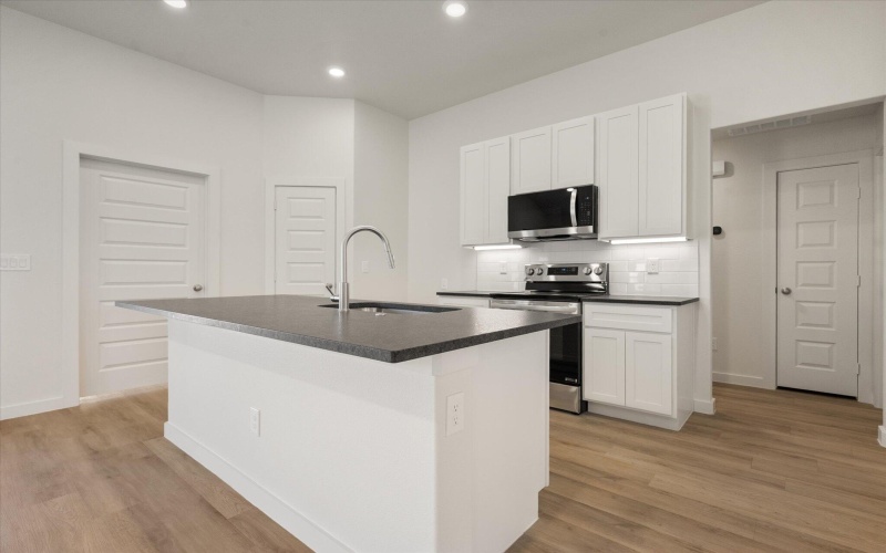 3118 138th Place, Lubbock, TX 79423, 4 Bedrooms Bedrooms, ,2 BathroomsBathrooms,Residential,For Sale,3118 138th Place,0,202563810