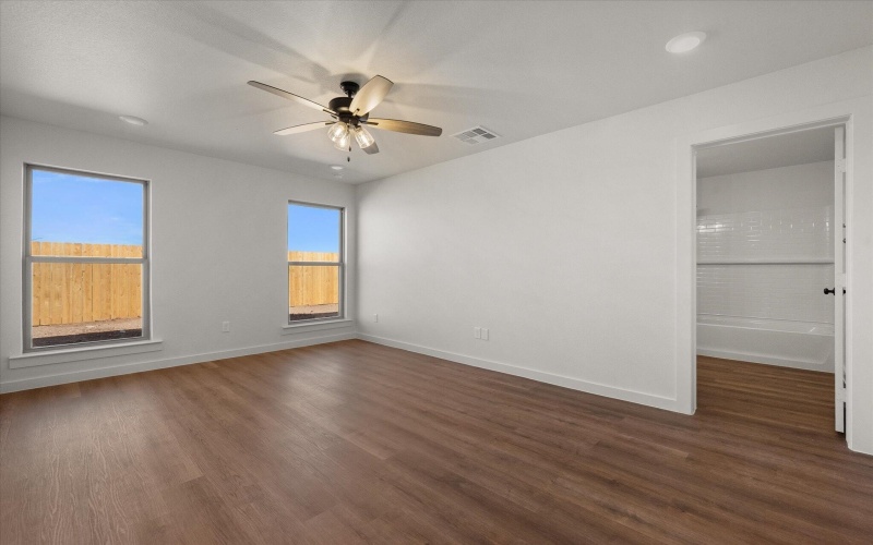 3120 138th Place, Lubbock, TX 79423, 4 Habitaciones Habitaciones , ,2 BañosBaños,Residential,En Venta,3120 138th Place,0,202563835