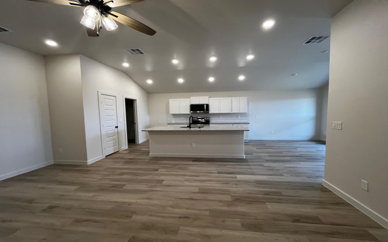 2028 Cottonwood Avenue, Wolfforth, TX 79382, 3 Bedrooms Bedrooms, ,2 BathroomsBathrooms,Residential,For Sale,2028 Cottonwood Avenue,0,202563839