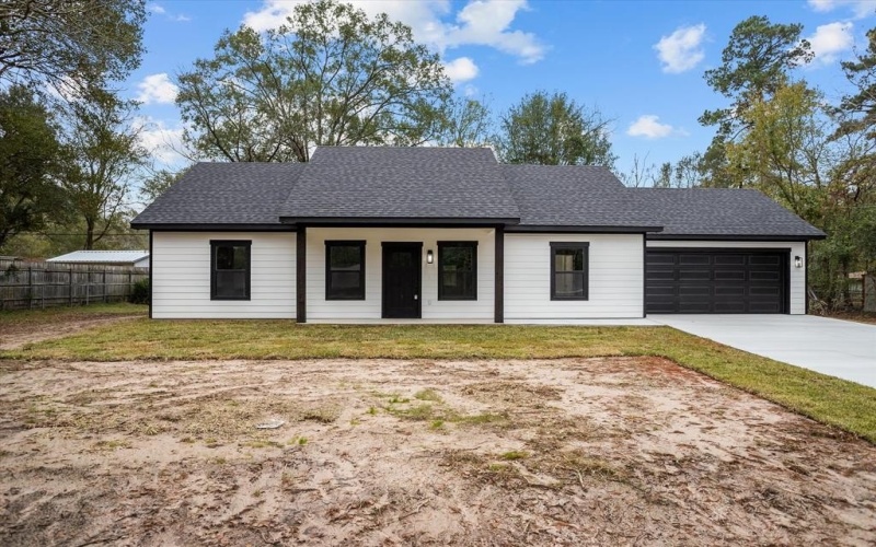 1405 Russell Ave, Lufkin, TX 74904, 3 Bedrooms Bedrooms, ,2 BathroomsBathrooms,Residential,For Sale,1405 Russell Ave,0,5107340