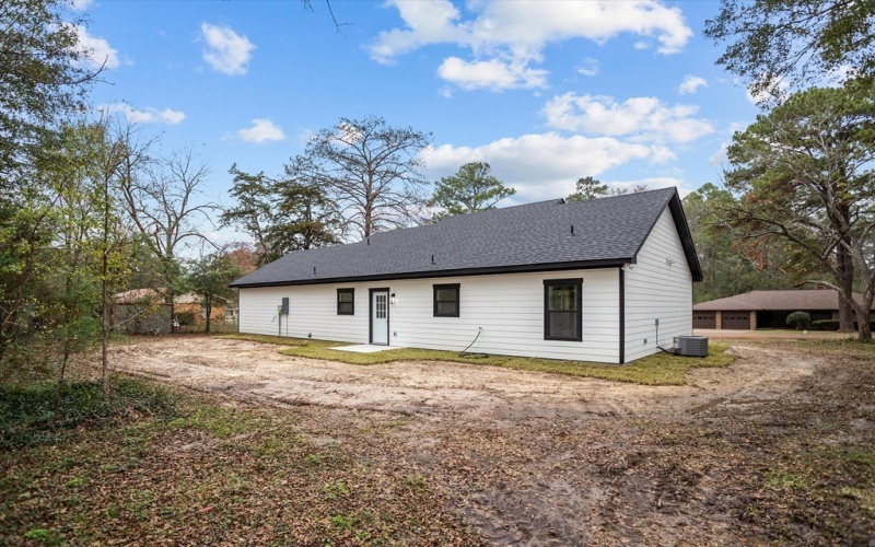 1405 Russell Ave, Lufkin, TX 74904, 3 Bedrooms Bedrooms, ,2 BathroomsBathrooms,Residential,For Sale,1405 Russell Ave,0,5107340