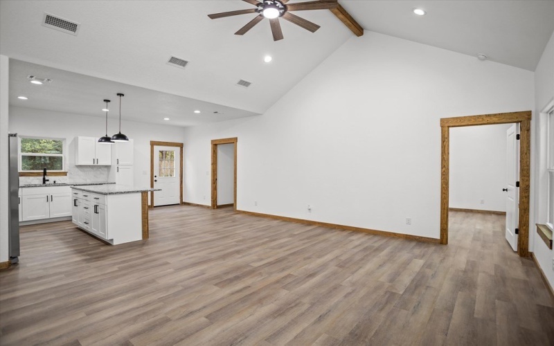 1405 Russell Ave, Lufkin, TX 74904, 3 Bedrooms Bedrooms, ,2 BathroomsBathrooms,Residential,For Sale,1405 Russell Ave,0,5107340