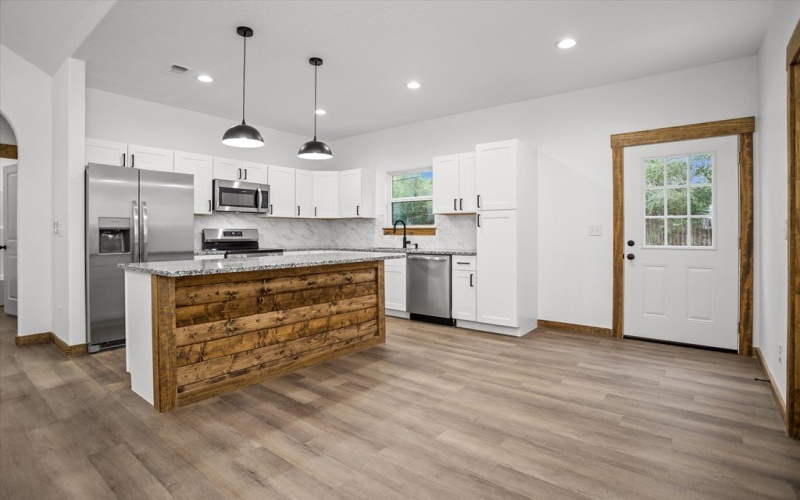 1405 Russell Ave, Lufkin, TX 74904, 3 Bedrooms Bedrooms, ,2 BathroomsBathrooms,Residential,For Sale,1405 Russell Ave,0,5107340