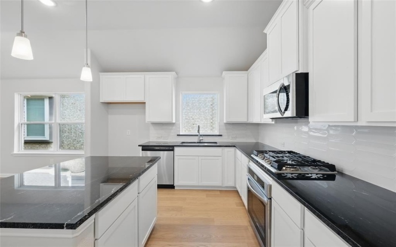 937 Schubert Road, Fort Worth, TX 76247, 4 Bedrooms Bedrooms, ,2 BathroomsBathrooms,Residential,For Sale,937 Schubert Road,0,21125559