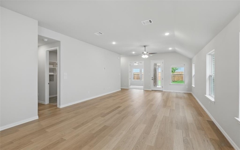 937 Schubert Road, Fort Worth, TX 76247, 4 Bedrooms Bedrooms, ,2 BathroomsBathrooms,Residential,For Sale,937 Schubert Road,0,21125559