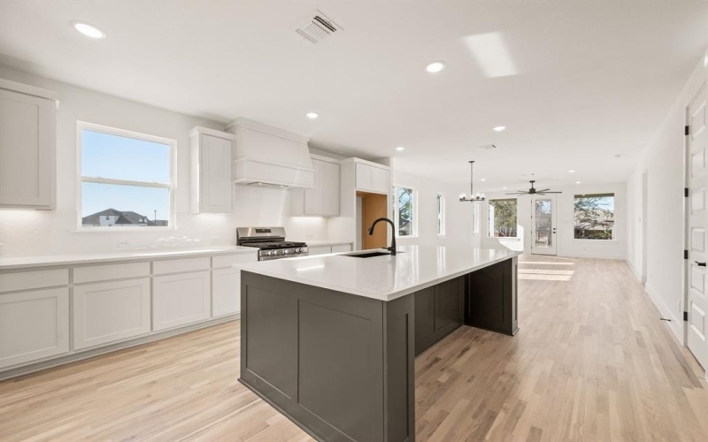 12259 Ross Calhoun Drive, Fort Worth, TX 76179, 4 Habitaciones Habitaciones , ,2 BañosBaños,Residential,En Venta,12259 Ross Calhoun Drive,0,21125571