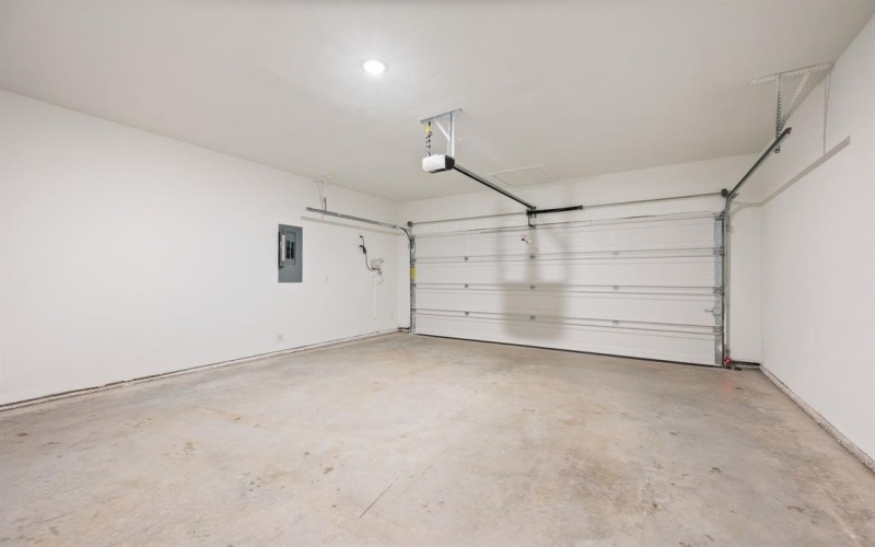 12259 Ross Calhoun Drive, Fort Worth, TX 76179, 4 Habitaciones Habitaciones , ,2 BañosBaños,Residential,En Venta,12259 Ross Calhoun Drive,0,21125571