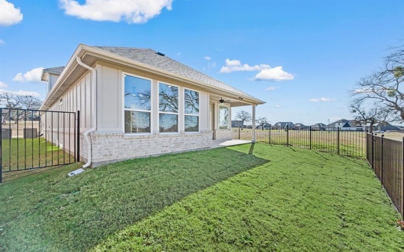 12259 Ross Calhoun Drive, Fort Worth, TX 76179, 4 Habitaciones Habitaciones , ,2 BañosBaños,Residential,En Venta,12259 Ross Calhoun Drive,0,21125571