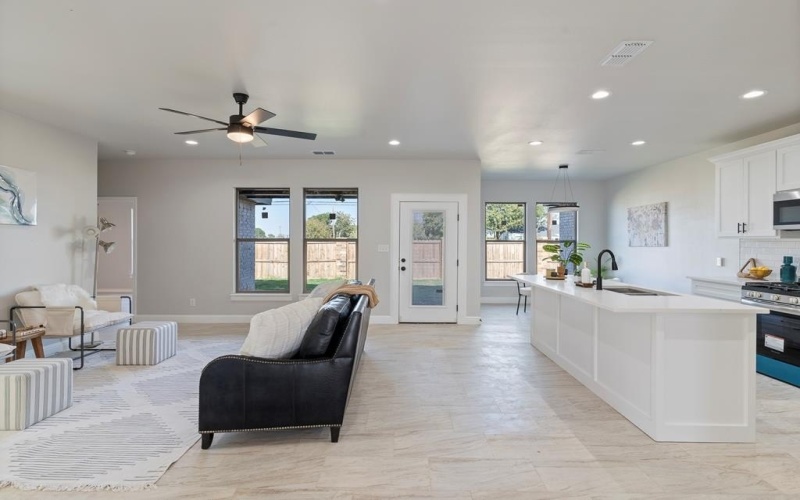 1008 Killdeer, Midland, TX 79706, 4 Bedrooms Bedrooms, ,2 BathroomsBathrooms,Residential,For Sale,1008 Killdeer,0,50085251