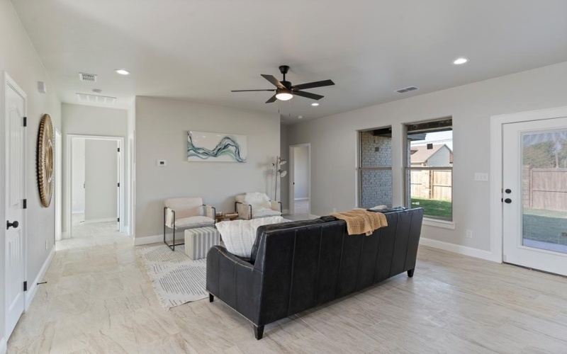 1008 Killdeer, Midland, TX 79706, 4 Bedrooms Bedrooms, ,2 BathroomsBathrooms,Residential,For Sale,1008 Killdeer,0,50085251