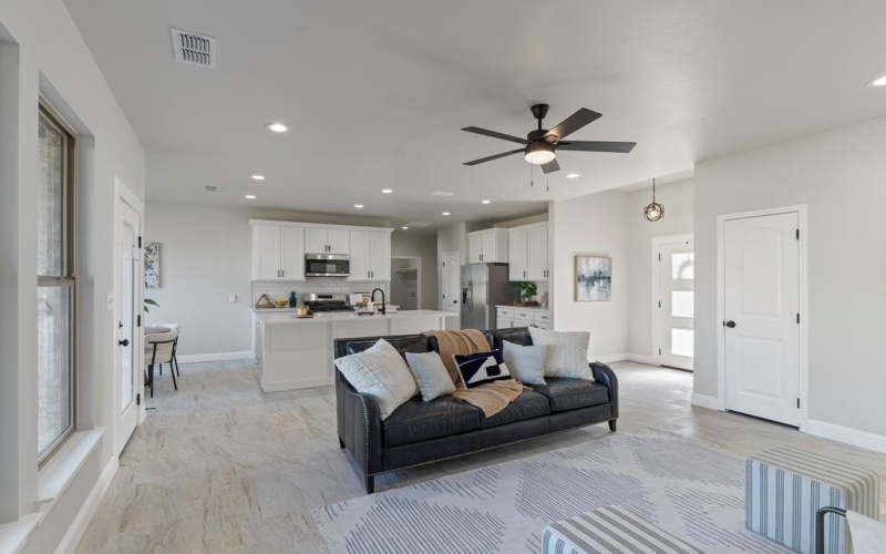 1008 Killdeer, Midland, TX 79706, 4 Bedrooms Bedrooms, ,2 BathroomsBathrooms,Residential,For Sale,1008 Killdeer,0,50085251