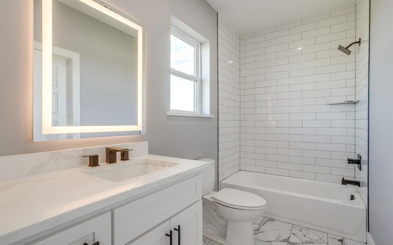 9316 Granda Vista, Joshua, TX 76058, 5 Bedrooms Bedrooms, ,5 BathroomsBathrooms,Residential,For Sale,9316 Granda Vista,0,21125589