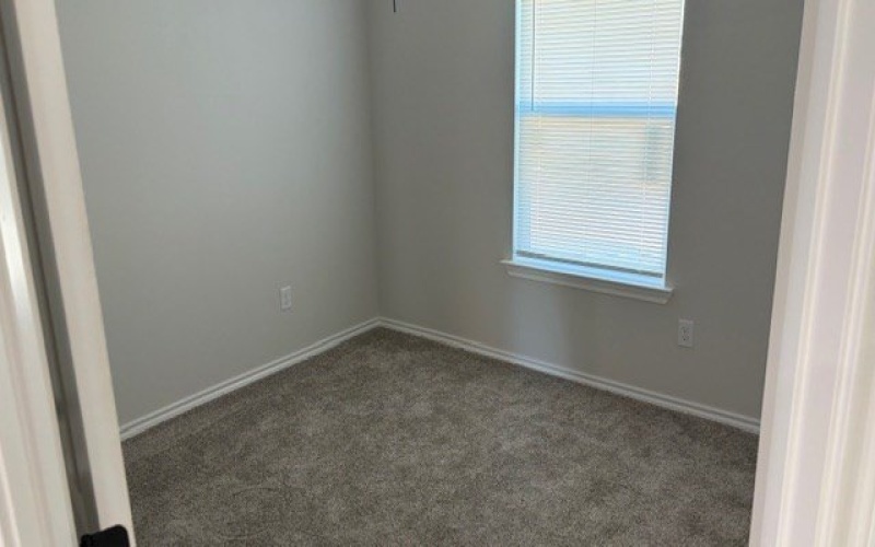 102 W Ave S, San Angelo, TX 76901, 4 Bedrooms Bedrooms, ,2 BathroomsBathrooms,Residential,For Sale,102 W Ave S,0,129950