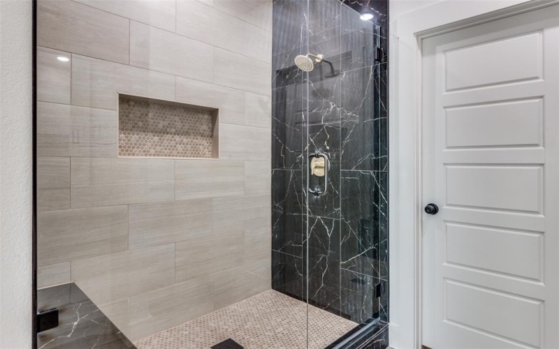 5601 Houghton Avenue, Fort Worth, TX 76107, 4 Bedrooms Bedrooms, ,2 BathroomsBathrooms,Residential,For Sale,5601 Houghton Avenue,0,21125699