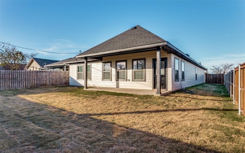 5601 Houghton Avenue, Fort Worth, TX 76107, 4 Bedrooms Bedrooms, ,2 BathroomsBathrooms,Residential,For Sale,5601 Houghton Avenue,0,21125699