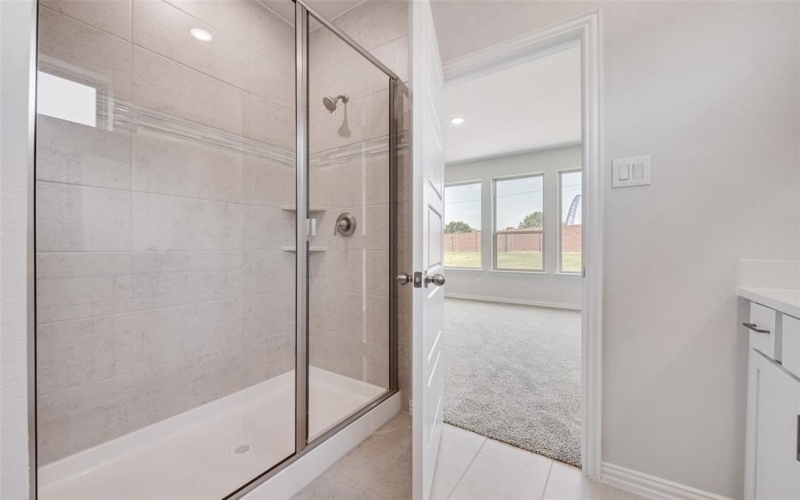 817 Hayes Court, Crowley, TX 76036, 3 Bedrooms Bedrooms, ,2 BathroomsBathrooms,Residential,For Sale,817 Hayes Court,0,21125800