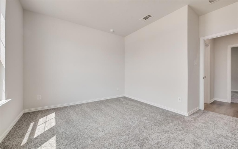 817 Hayes Court, Crowley, TX 76036, 3 Bedrooms Bedrooms, ,2 BathroomsBathrooms,Residential,For Sale,817 Hayes Court,0,21125800