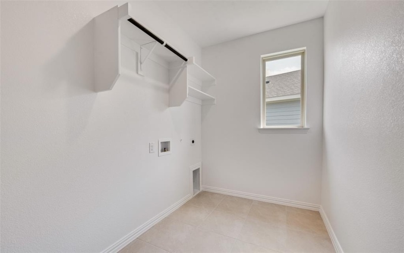 817 Hayes Court, Crowley, TX 76036, 3 Bedrooms Bedrooms, ,2 BathroomsBathrooms,Residential,For Sale,817 Hayes Court,0,21125800