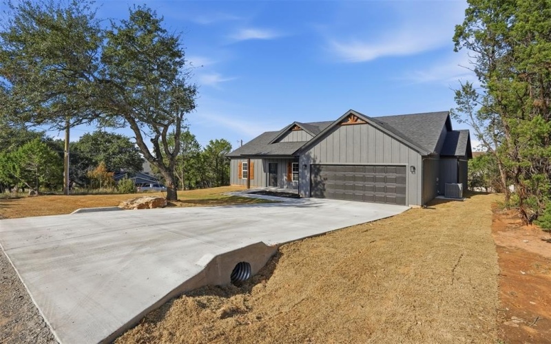 1508 Anaconda Trail, Granbury, TX 76048, 3 Bedrooms Bedrooms, ,2 BathroomsBathrooms,Residential,For Sale,1508 Anaconda Trail,0,21125827