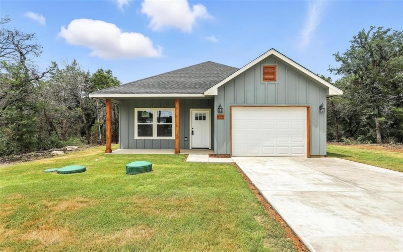 922 Scenic Drive, Granbury, TX 76048, 3 Bedrooms Bedrooms, ,2 BathroomsBathrooms,Residential,For Sale,922 Scenic Drive,0,21125966