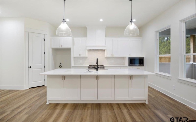9512 FRIEDLANDER WAY, Tyler, TX 75703, 4 Bedrooms Bedrooms, ,3 BathroomsBathrooms,Residential,For Sale,9512 FRIEDLANDER WAY,25006761