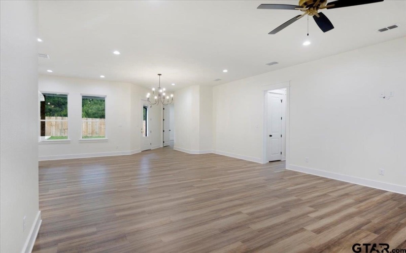 9512 FRIEDLANDER WAY, Tyler, TX 75703, 4 Bedrooms Bedrooms, ,3 BathroomsBathrooms,Residential,For Sale,9512 FRIEDLANDER WAY,25006761