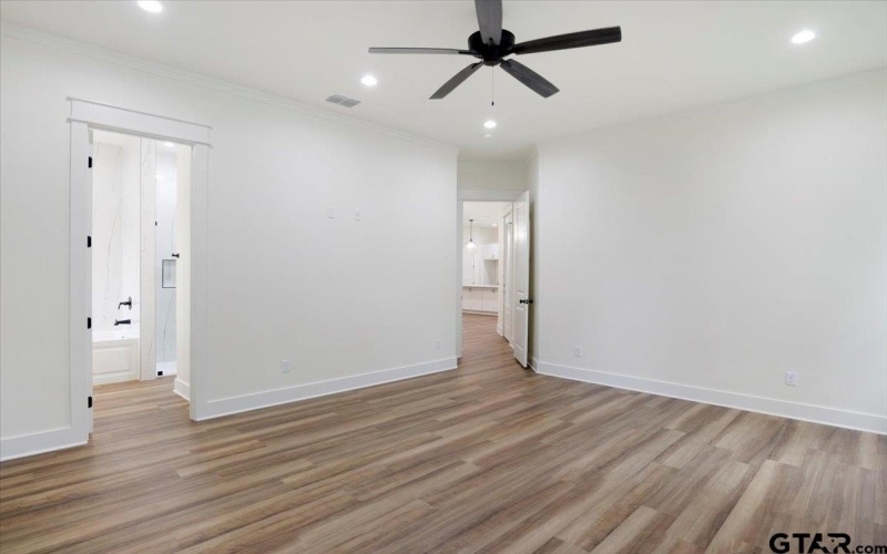 9512 FRIEDLANDER WAY, Tyler, TX 75703, 4 Bedrooms Bedrooms, ,3 BathroomsBathrooms,Residential,For Sale,9512 FRIEDLANDER WAY,25006761