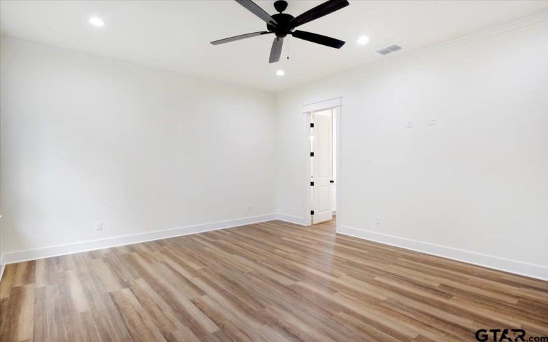 9512 FRIEDLANDER WAY, Tyler, TX 75703, 4 Bedrooms Bedrooms, ,3 BathroomsBathrooms,Residential,For Sale,9512 FRIEDLANDER WAY,25006761