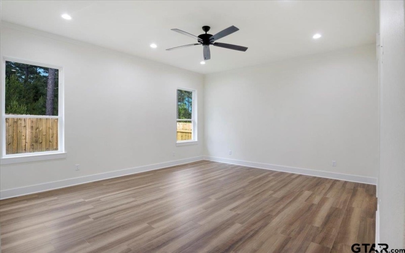 9512 FRIEDLANDER WAY, Tyler, TX 75703, 4 Bedrooms Bedrooms, ,3 BathroomsBathrooms,Residential,For Sale,9512 FRIEDLANDER WAY,25006761