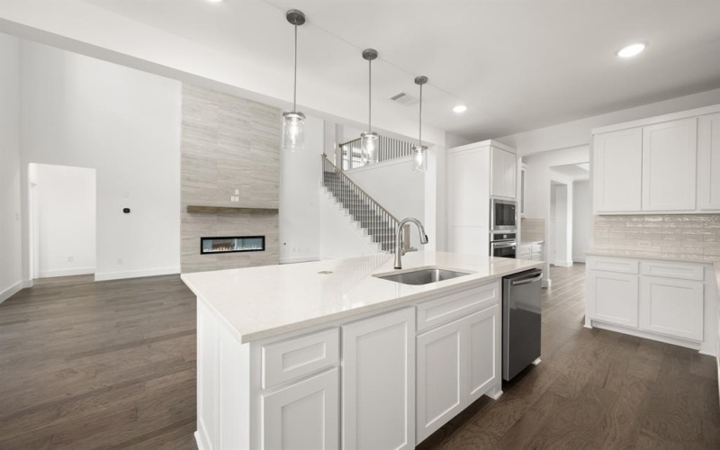 3710 Milwaukee Avenue, Midlothian, TX 76065, 5 Bedrooms Bedrooms, ,5 BathroomsBathrooms,Residential,For Sale,3710 Milwaukee Avenue,0,21126131