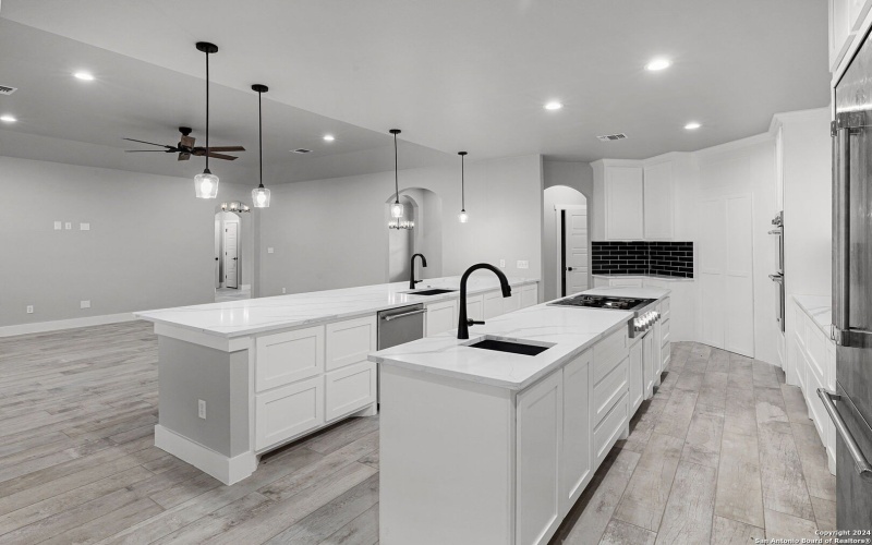 1522 SHADY HOLW, New Braunfels, TX 78132, 4 Bedrooms Bedrooms, ,3 BathroomsBathrooms,Residential,For Sale,1522 SHADY HOLW,0,1810086