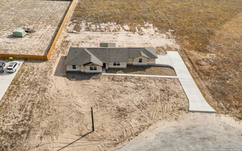 30 Log Cabin Way, Poteet, TX 78065, 3 Bedrooms Bedrooms, ,2 BathroomsBathrooms,Residential,For Sale,30 Log Cabin Way,0,1830205