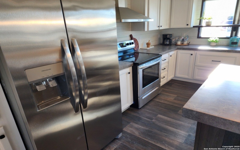 4917 Bronco Ridge, San Marcos, TX 78666, 5 Bedrooms Bedrooms, ,3 BathroomsBathrooms,Residential,For Sale,4917 Bronco Ridge,0,1836383