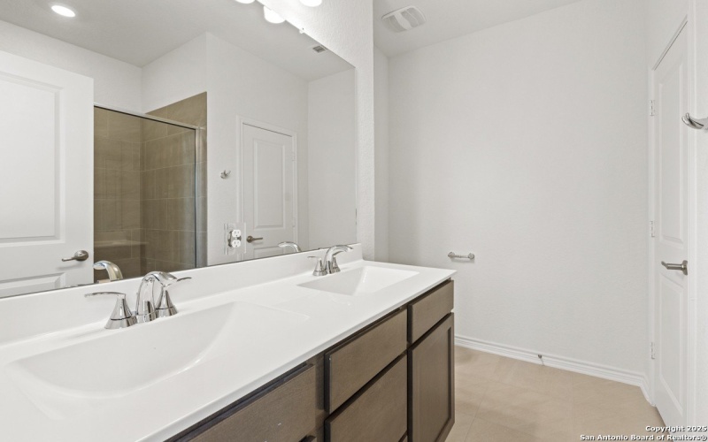 405 Panther Way, Seguin, TX 78155, 3 Bedrooms Bedrooms, ,2 BathroomsBathrooms,Residential,For Sale,405 Panther Way,0,1843558