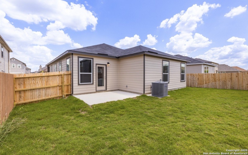 405 Panther Way, Seguin, TX 78155, 3 Bedrooms Bedrooms, ,2 BathroomsBathrooms,Residential,For Sale,405 Panther Way,0,1843558