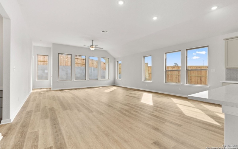 3200 Crosby Creek, Schertz, TX 78108, 4 Bedrooms Bedrooms, ,3 BathroomsBathrooms,Residential,For Sale,3200 Crosby Creek,0,1844168