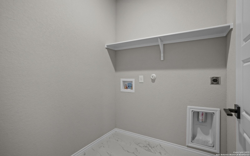 3448 Meteor Night, Converse, TX 78109, 3 Habitaciones Habitaciones , ,2 BañosBaños,Residential,En Venta,3448 Meteor Night,0,1844806