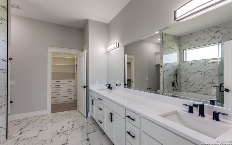 485 Post Oak, Gonzales, TX 78629, 4 Habitaciones Habitaciones , ,3 BañosBaños,Residential,En Venta,485 Post Oak,0,1847352